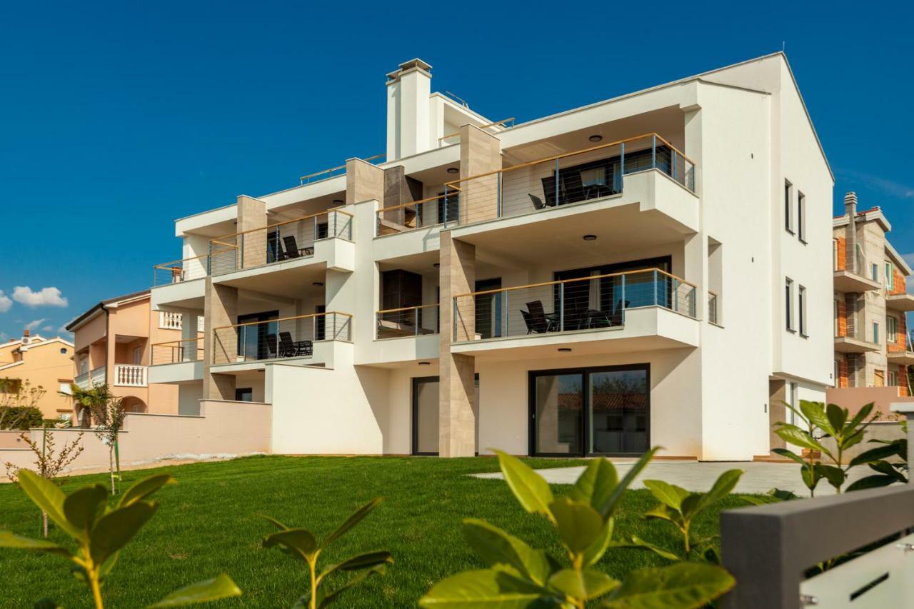 Apartments Kudec By El-Pi Tours Malinska Exterior foto
